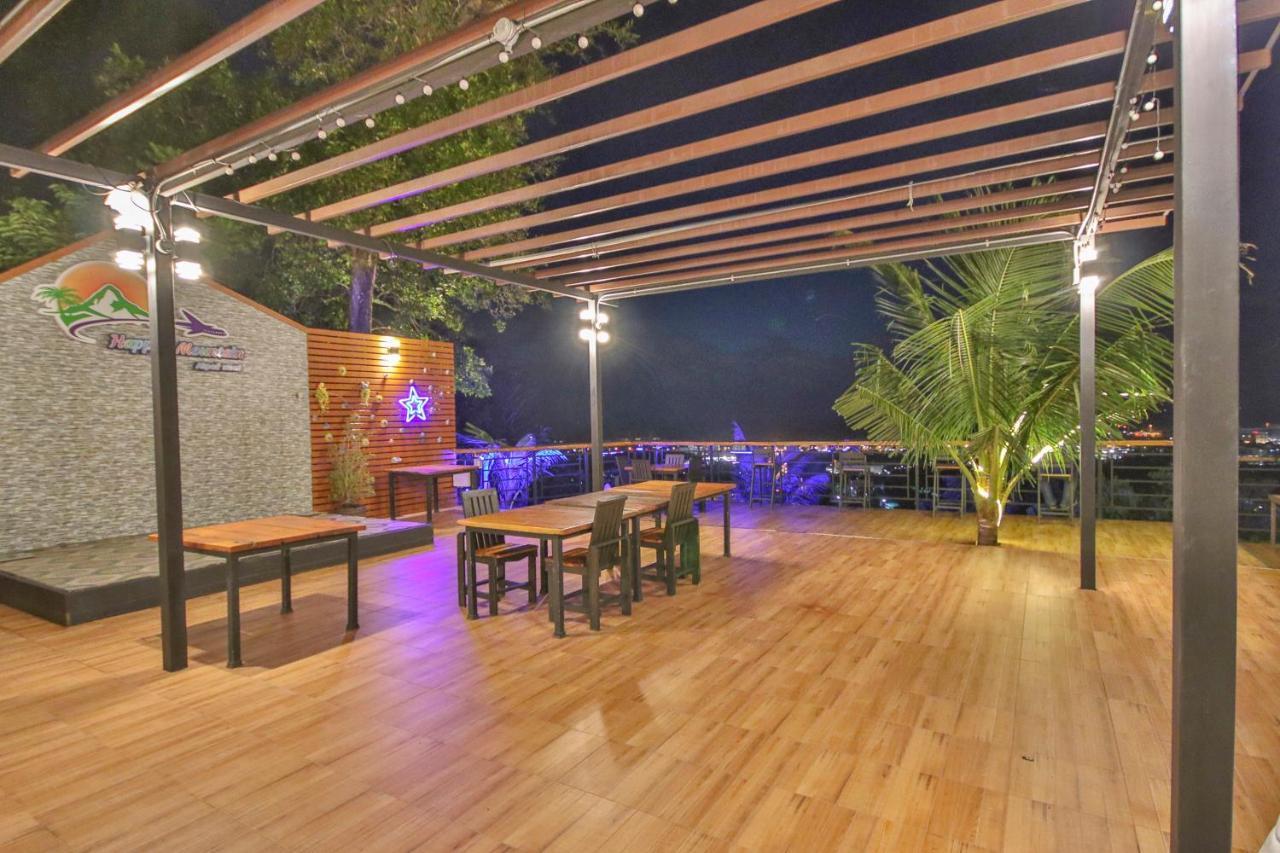 Happy Mountain Airport Resort Nai Yang Beach 외부 사진
